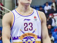 乐鱼体育登录-徐杰18+7+6广东逆转广州邹阳21分福建胜四川的简单介绍