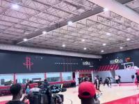乐鱼体育平台-NBA后卫杨慕成加入国家队，备战国际篮球比赛的简单介绍