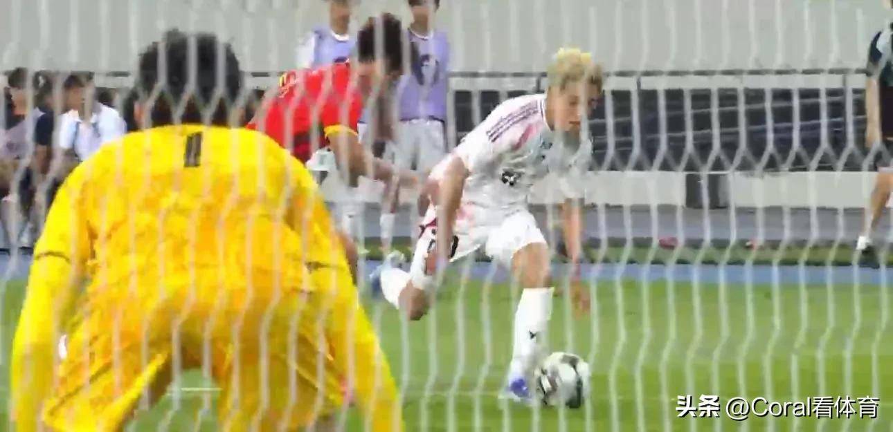 东亚杯-张玉宁失单刀国足0-2不敌日本遭两连败