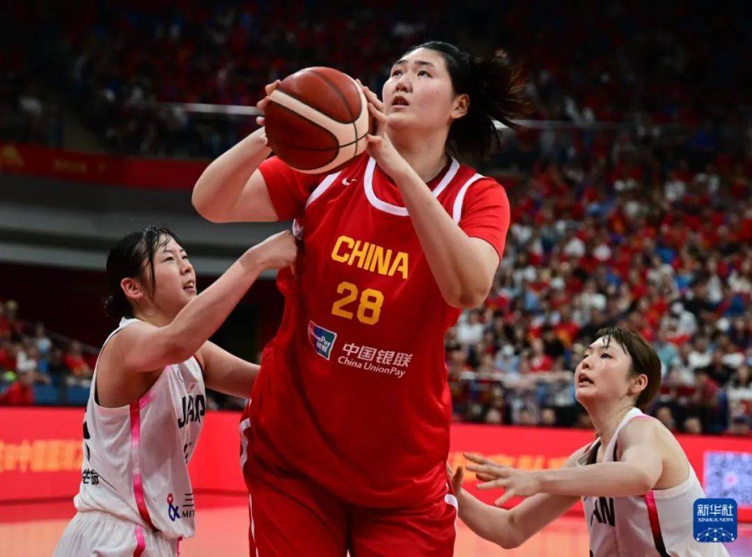 包含日本女篮主帅：即便事情很糟糕我冲田中心吼，她还是很冷静的词条